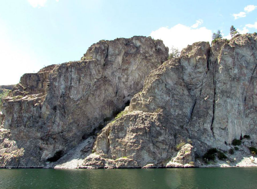 Lake Roosevelt rock formations