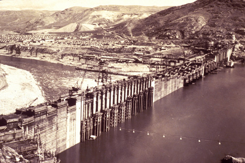 Grand Coulee Dam Construction